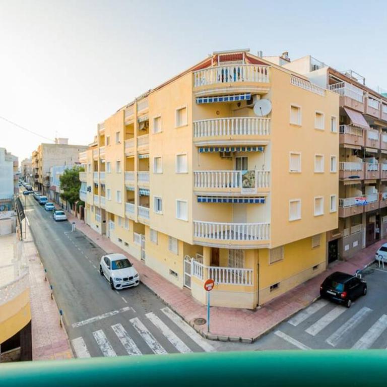 La Perla De Torrevieja - Two-Bedroom Apartment - 24