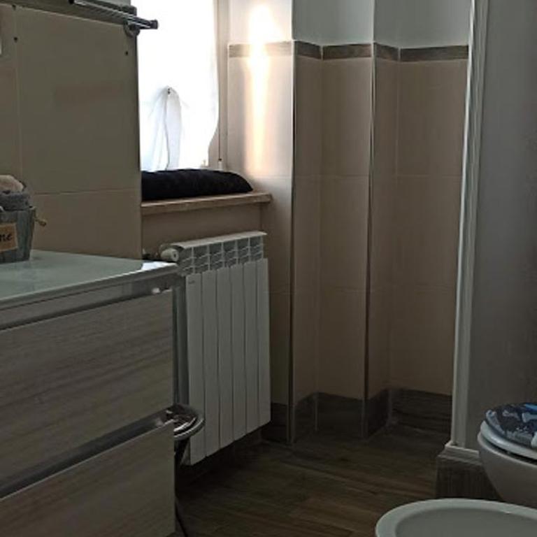ALLOGGIO TURISTICO IL RIFUGIO IN FIUMICINO - Appartamento con 2 Camere da Letto - 15