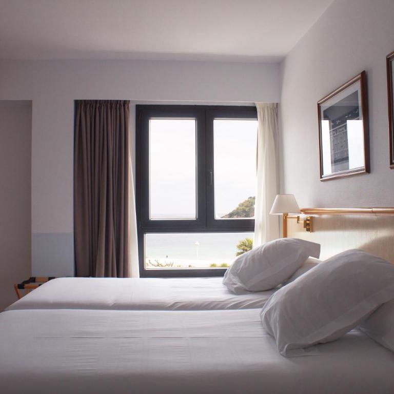 Hotel Ezeiza - Habitación Doble Estándar con vistas al mar - 2 camas - 4