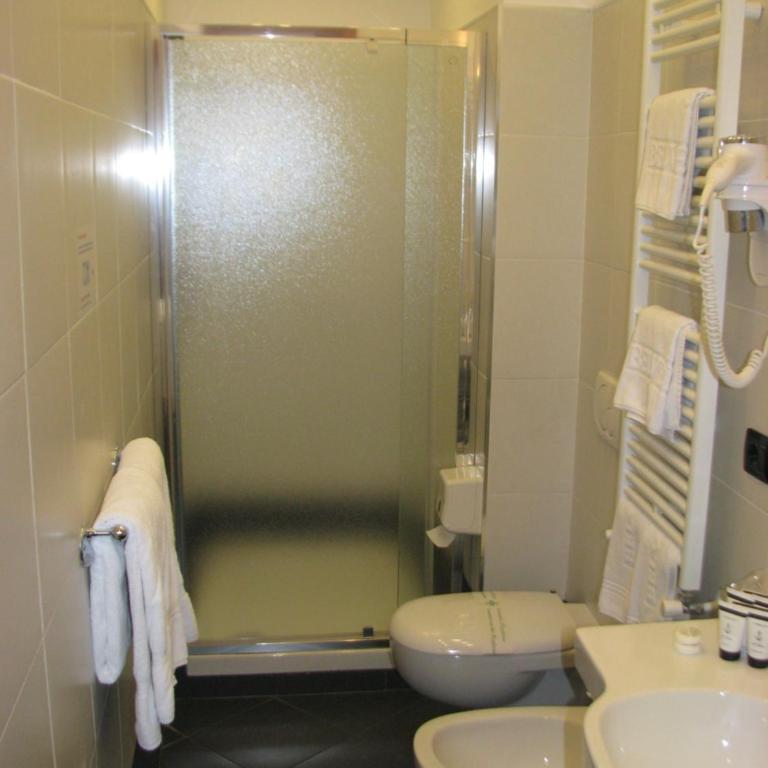 Hotel Belvedere - Camera Quadrupla con Vista Mare (2 Adulti + 2 Bambini) - 4