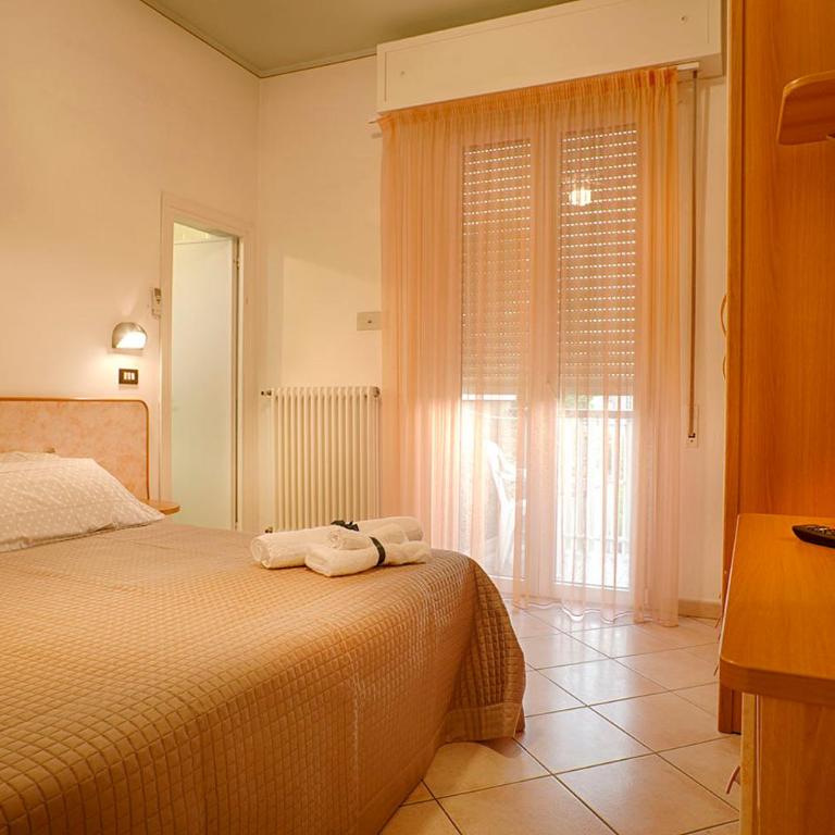 Hotel Verdemare - Camera Superior Matrimoniale/Doppia con Letti Singoli con Vista Mare - 3