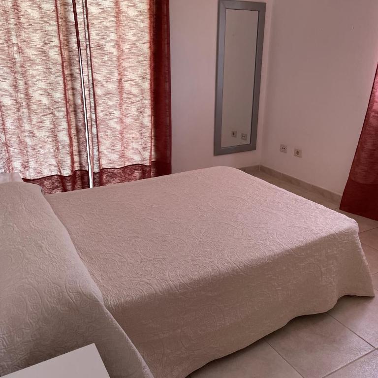 Calle Eusebio Carballo Estévez - Apartamento - 2
