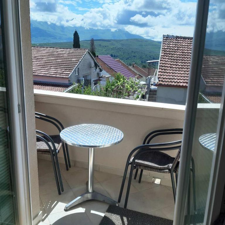 Apartmani Beljkas - Apartment with Balcony - 11