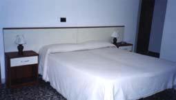 Hotel Le Tre Stazioni - Camera Matrimoniale - 7