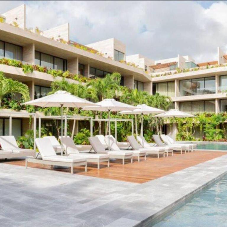 Mistiq Largest PH Studio with GYM, Beach Club Shuttle & Fast Wifi - One-Bedroom Apartment - 37