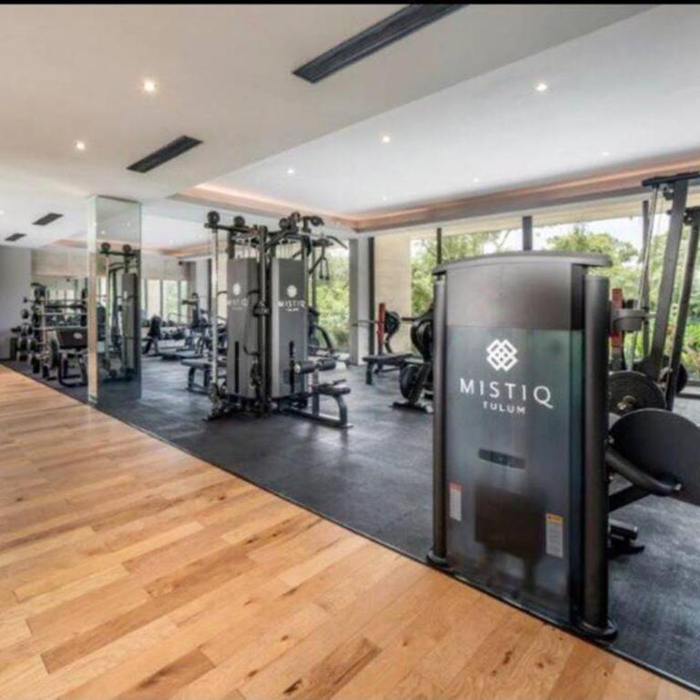 Mistiq Largest PH Studio with GYM, Beach Club Shuttle & Fast Wifi - One-Bedroom Apartment - 38