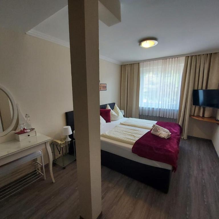 Hotel Kirchenwirt - Doppelzimmer mit Panoramablick - 8