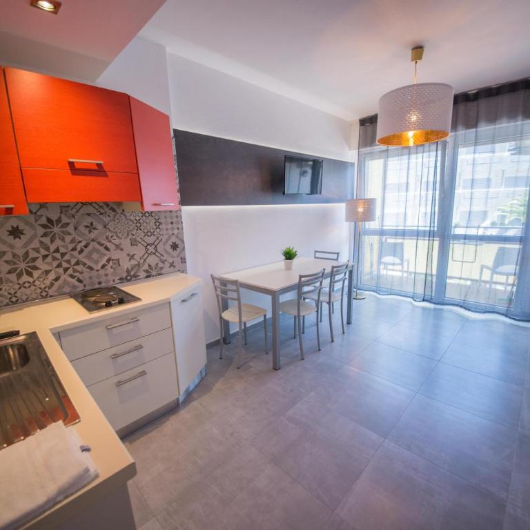 Residence Cristine - Monolocale con Vista Strada - 13