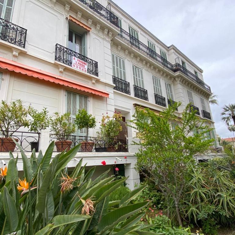 Pavillon d'Angleterre au cœur de la ville - Apartamento de 1 dormitorio - 40