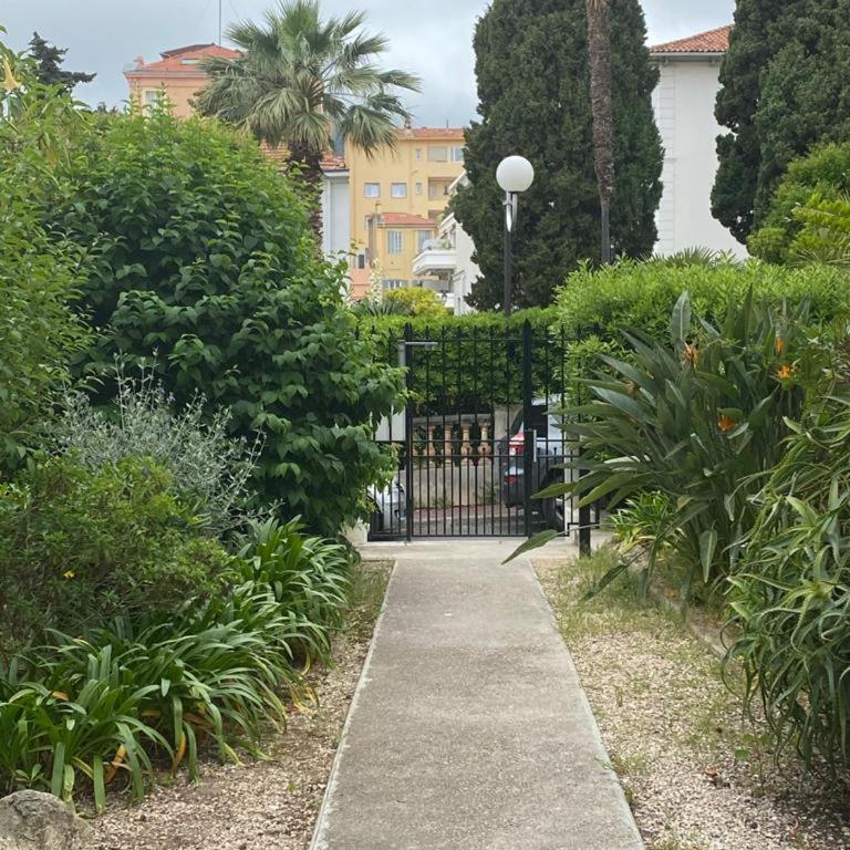 Pavillon d'Angleterre au cœur de la ville - Apartamento de 1 dormitorio - 42