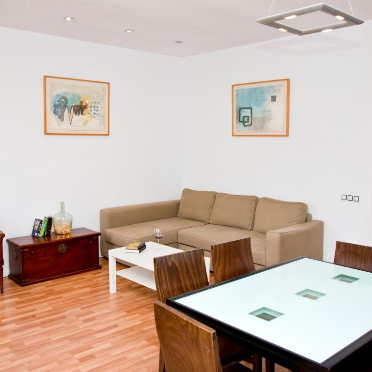 Claris Apartments - Two-Bedroom Apartment - 4