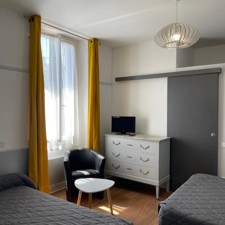 Hôtel du Clos Fleuri - Chambre Triple Supérieure - 2