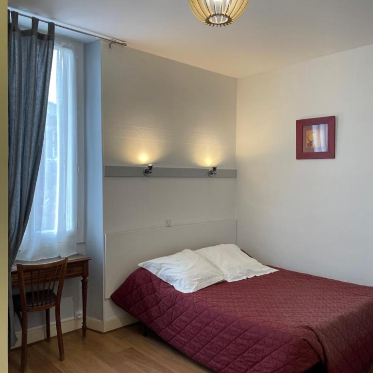 Hôtel du Clos Fleuri - Chambre Familiale - Vue sur Jardin - 6