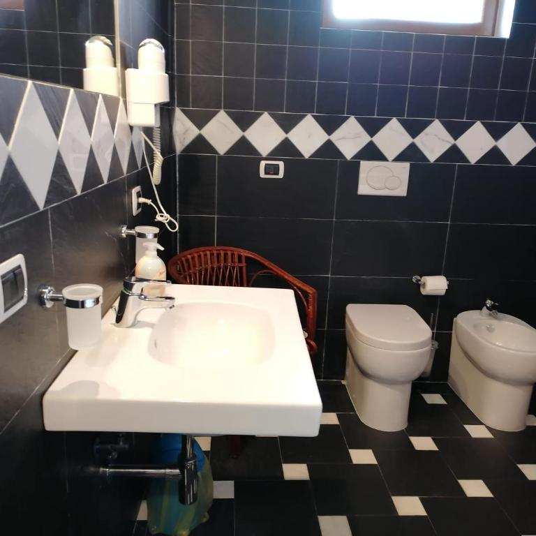 Casa Mary - Appartamento con 2 Camere da Letto - 11