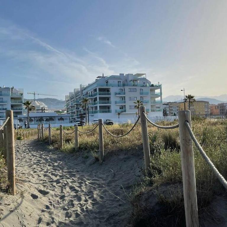 Amazing Duna Beach Seafront Apartament - Two-Bedroom Apartment - 34