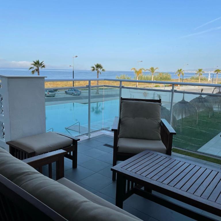 Amazing Duna Beach Seafront Apartament - Two-Bedroom Apartment - 25