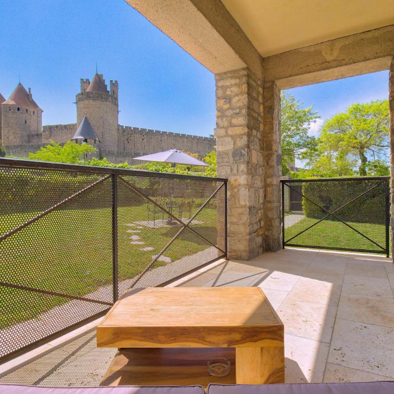 GOOD KNIGHT - Chambre Double Deluxe avec Terrasse - Vue sur Château - 7