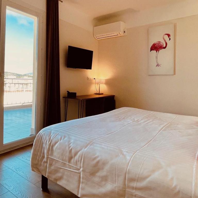 Hotel Courbet - Chambre Double avec Toit-Terrasse - Vue sur Mer - 10