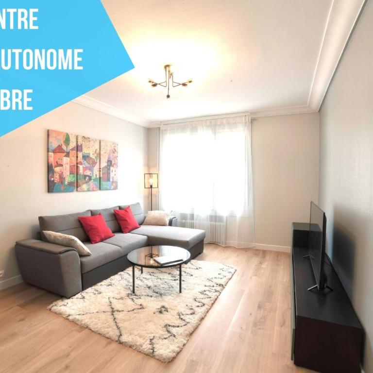 PRESTIGELOC - Business & Confort - 3 Grandes Chambres, 2 SDB, Hyper Centre - Three-Bedroom Apartment - 1