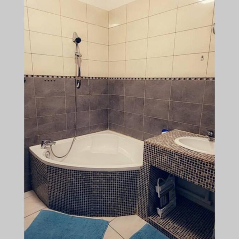 le T3 à 600mètre du vieux port proche de la gare - Appartement 3 Chambres - 17