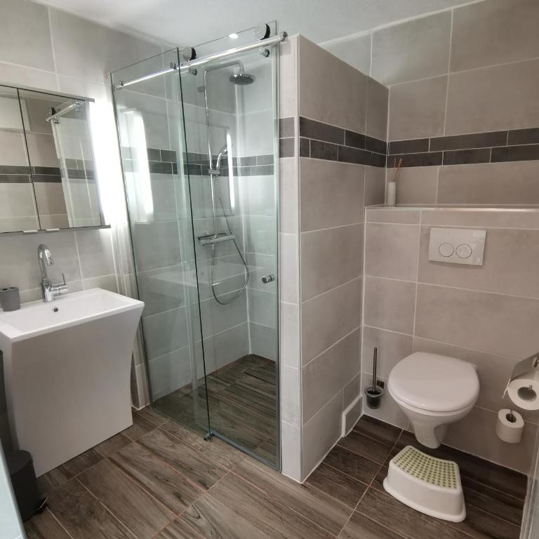 Fewo Piro - Apartment mit 2 Schlafzimmern - 9
