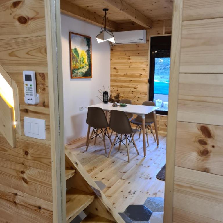 OLEA COTTAGE - Two-Bedroom Apartment - 9