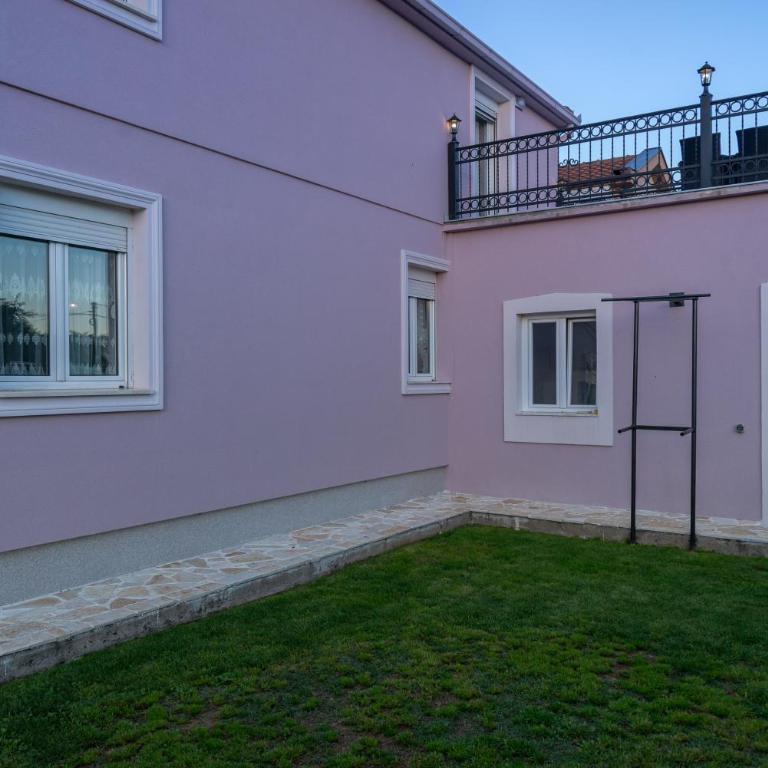 Apartman Mona - Two-Bedroom Apartment - 38