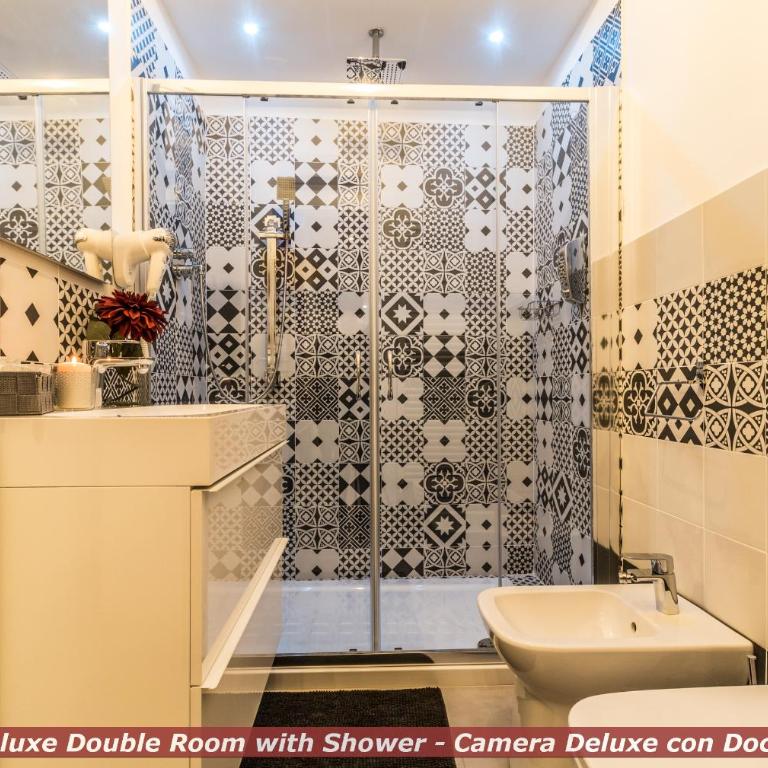 4 Star Bologna Train Station - Self Check-In - Camera Matrimoniale Deluxe con Doccia - 7