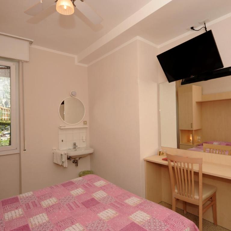 Hotel Villa Grazia - Camera Singola Economy con Bagno Privato Esterno - 2