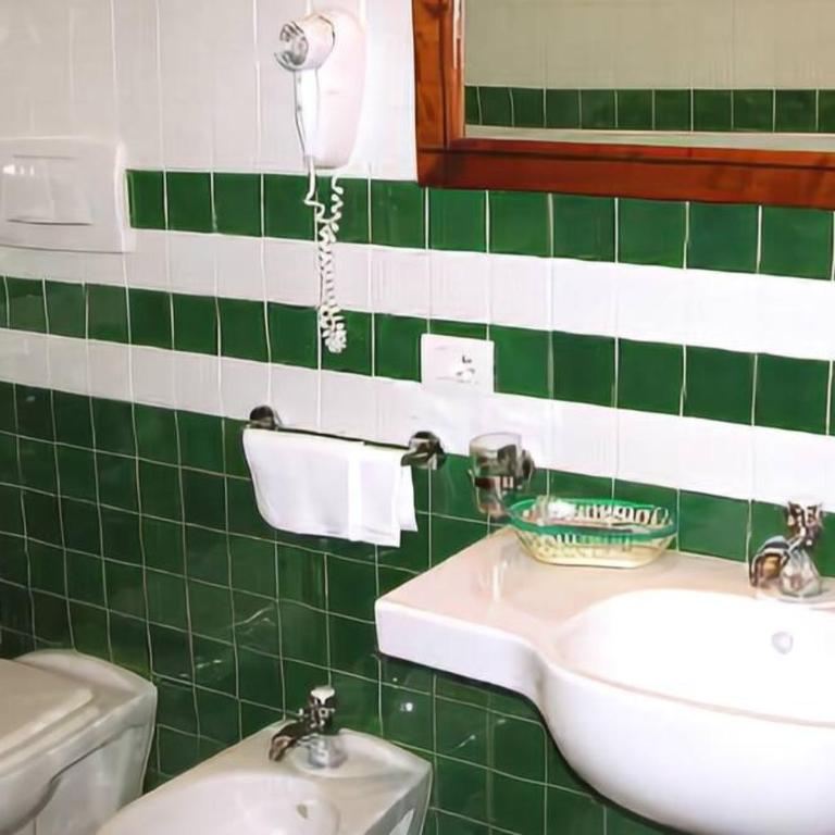 La Magnolia Sorrento - City Centre Hotel - Double Room with Balcony - 6