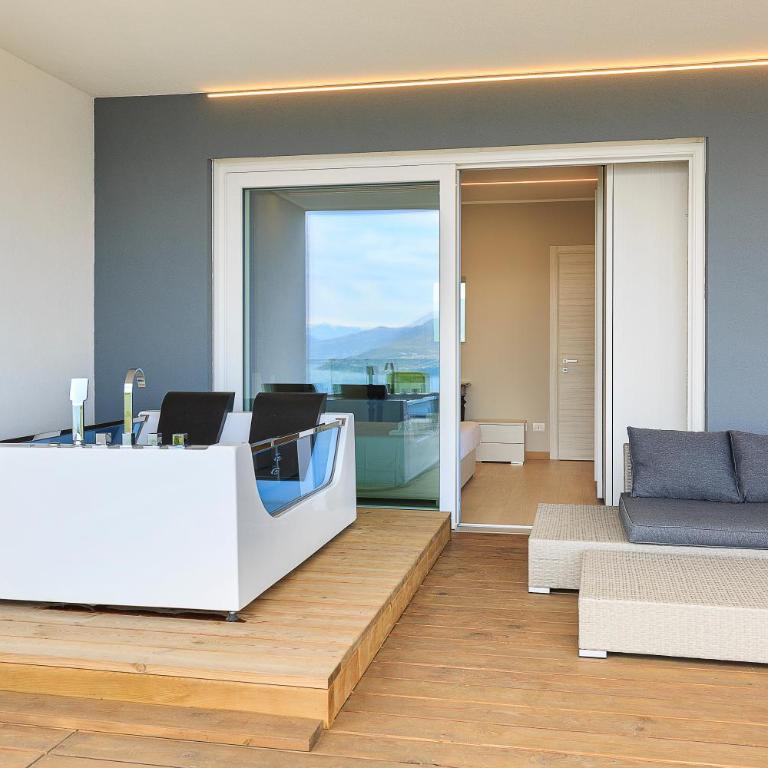 Skylake Penthouse by Impero House - Two-Bedroom Apartment - 7