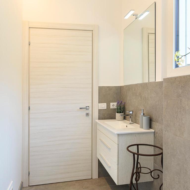 Skylake Penthouse by Impero House - Two-Bedroom Apartment - 19