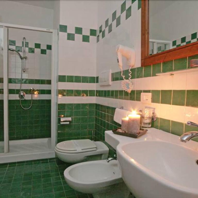 La Magnolia Sorrento - City Centre Hotel - Large Double Room - 2