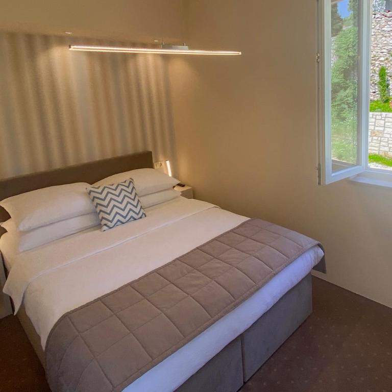 Shangri La Mansion - Junior Suite - 3