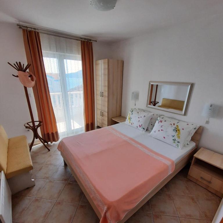 Apartments Milicevic - Comfort One-Bedroom Apartment with Sea View - 12