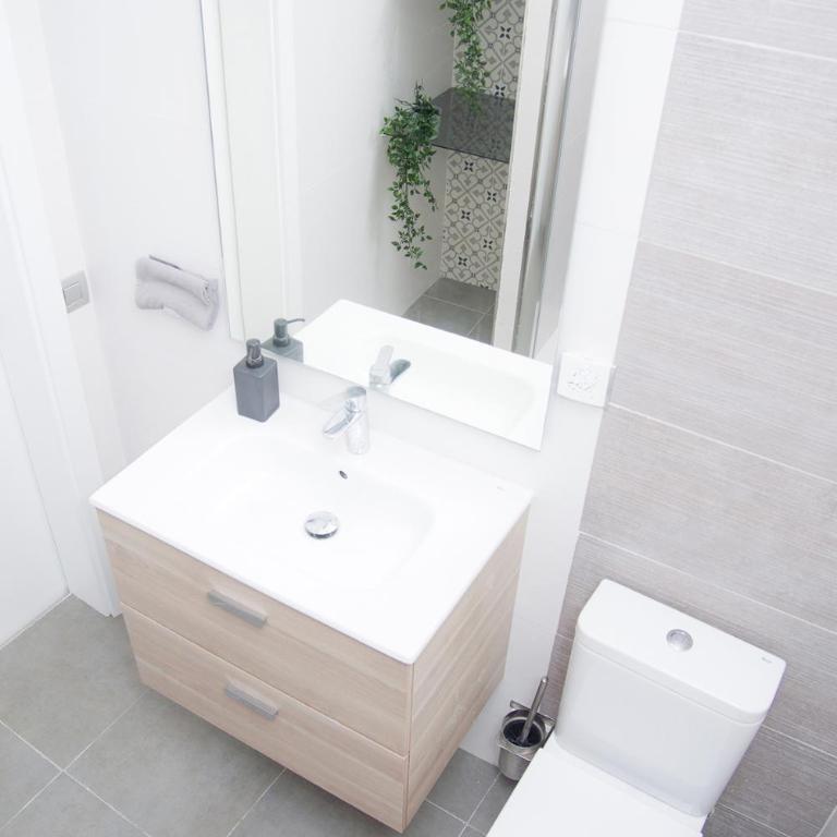 Sweet Stays - Habitación Doble con baño compartido - 10