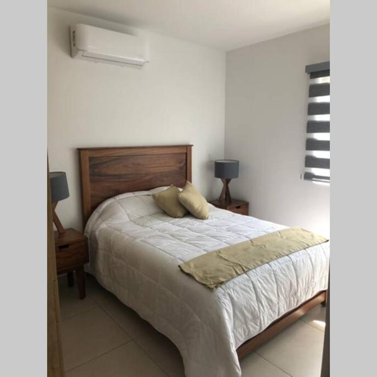 Modern Decor Apartment near ocean - Two-Bedroom Apartment - 5