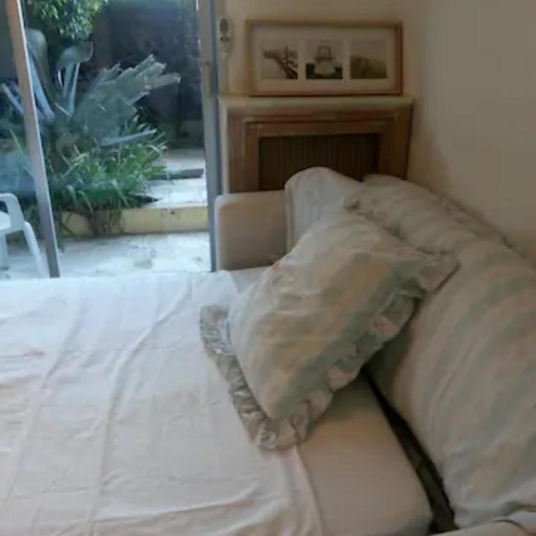 NICE FLAT WITH GARDENS Limites cannes juste 10 MNS CROISETT - Appartement 1 Chambre - 29