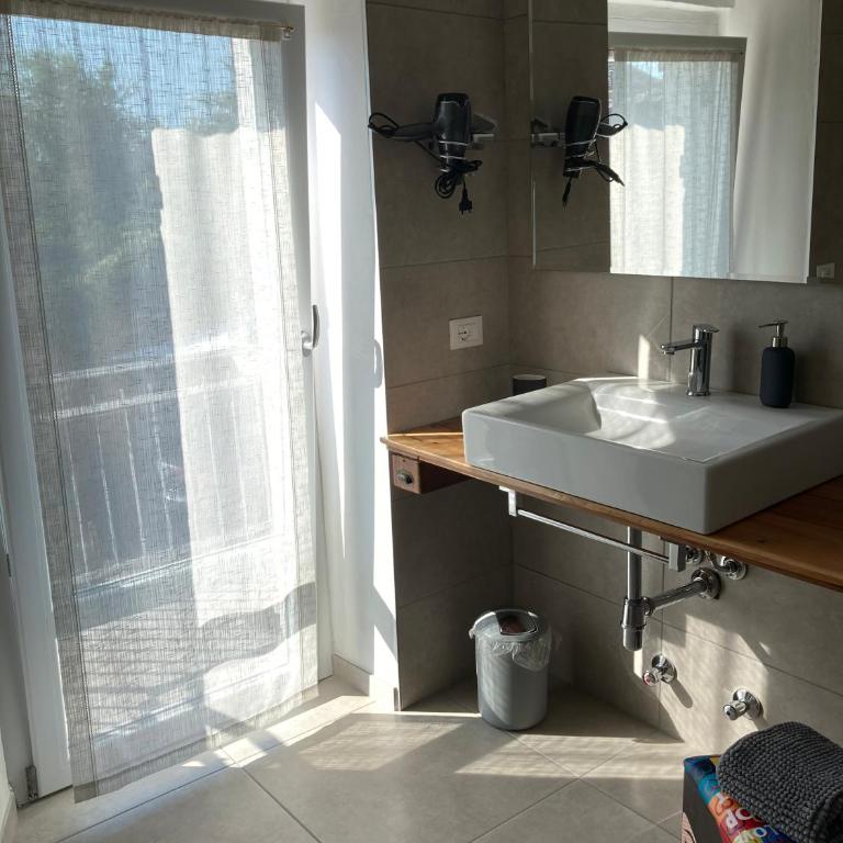 Casale Luel - Camera Familiare con Bagno Privato - 6