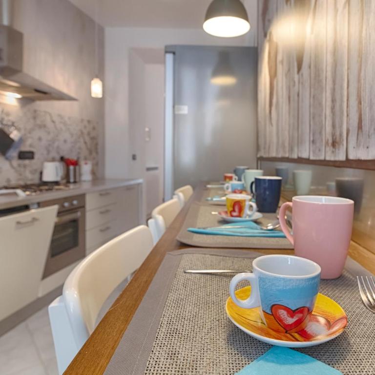Mihaela apartment - Charme near the station - Appartamento con 2 Camere da Letto - 19