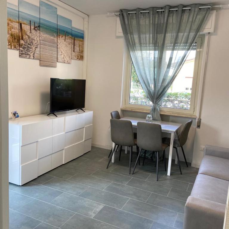 Appartamento rinnovato, con giardino e parcheggio, a 100 mt dal mare - Apartment - 5