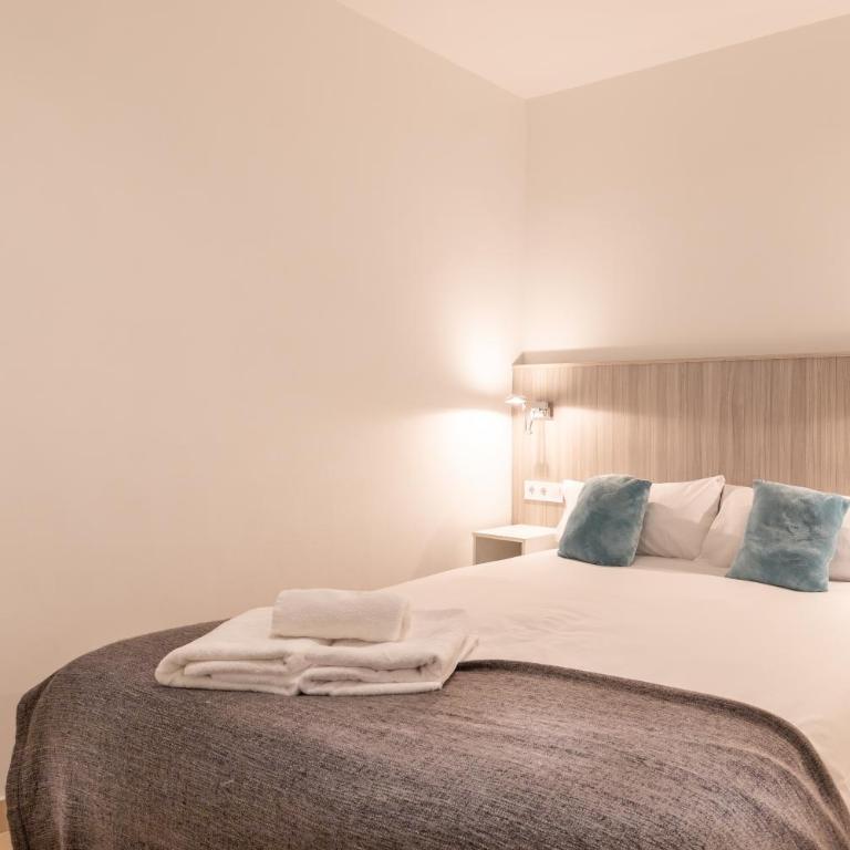 FUN BUILDING APARTMENTS by HOMEABOUT - Apartment - 2