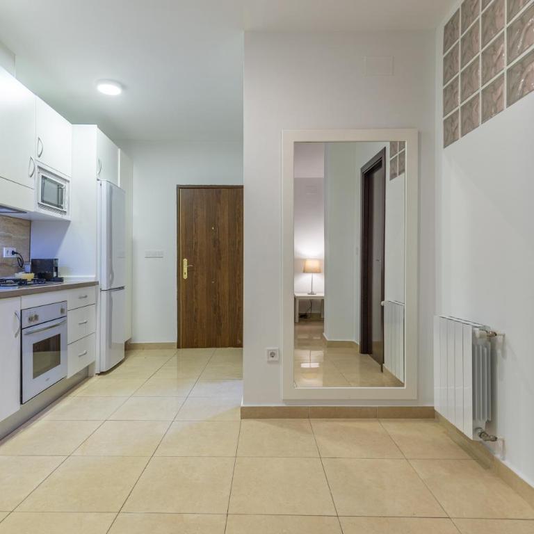 FUN BUILDING APARTMENTS by HOMEABOUT - Apartment - 4