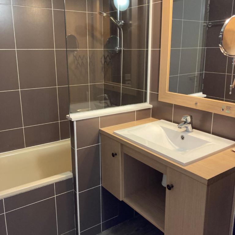 Appartement dans Residence 4* les Bergers- Alpe d'Huez - Appartement 1 Chambre - 4