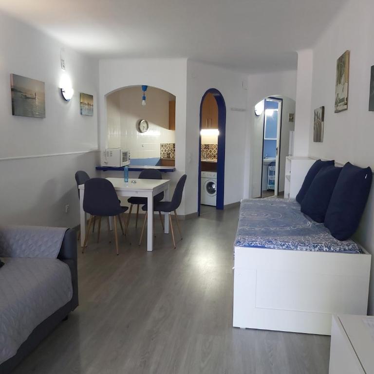 BAHIA III 112 EmpuriaRent - Estudio con terraza - 8