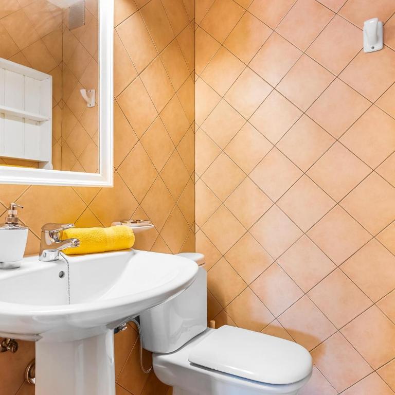 665 PARQUE SANTIAGO 2, sea front, WiFi - Apartamento de 2 dormitorios - 19
