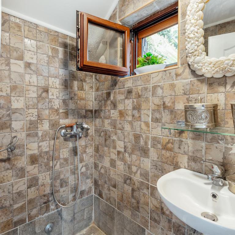 Apartman Glicinija - Apartment with Sea View - 27