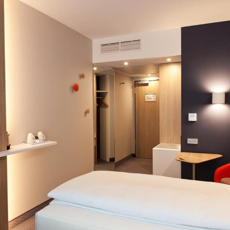 Holiday Inn Express Munich - Olympiapark by IHG - Standard Zweibettzimmer mit 2 Einzelbetten - 10