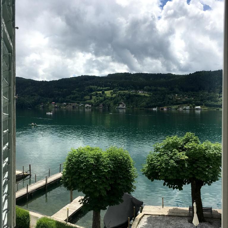 Villa Streintz - Doppelzimmer mit Balkon und Seeblick - 11