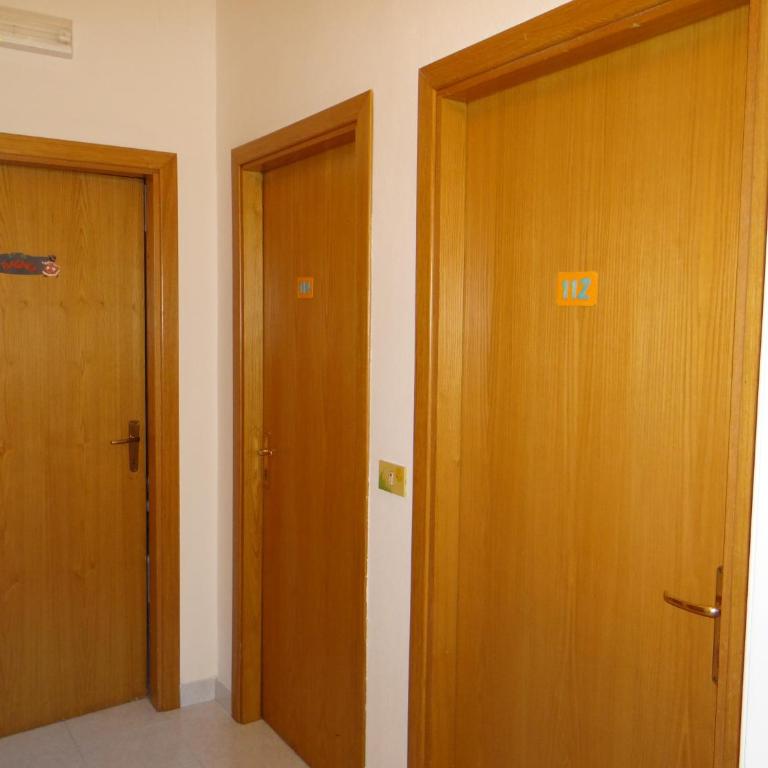 Hotel Amendola Fiera - Camera Singola con Bagno in Comune - 2